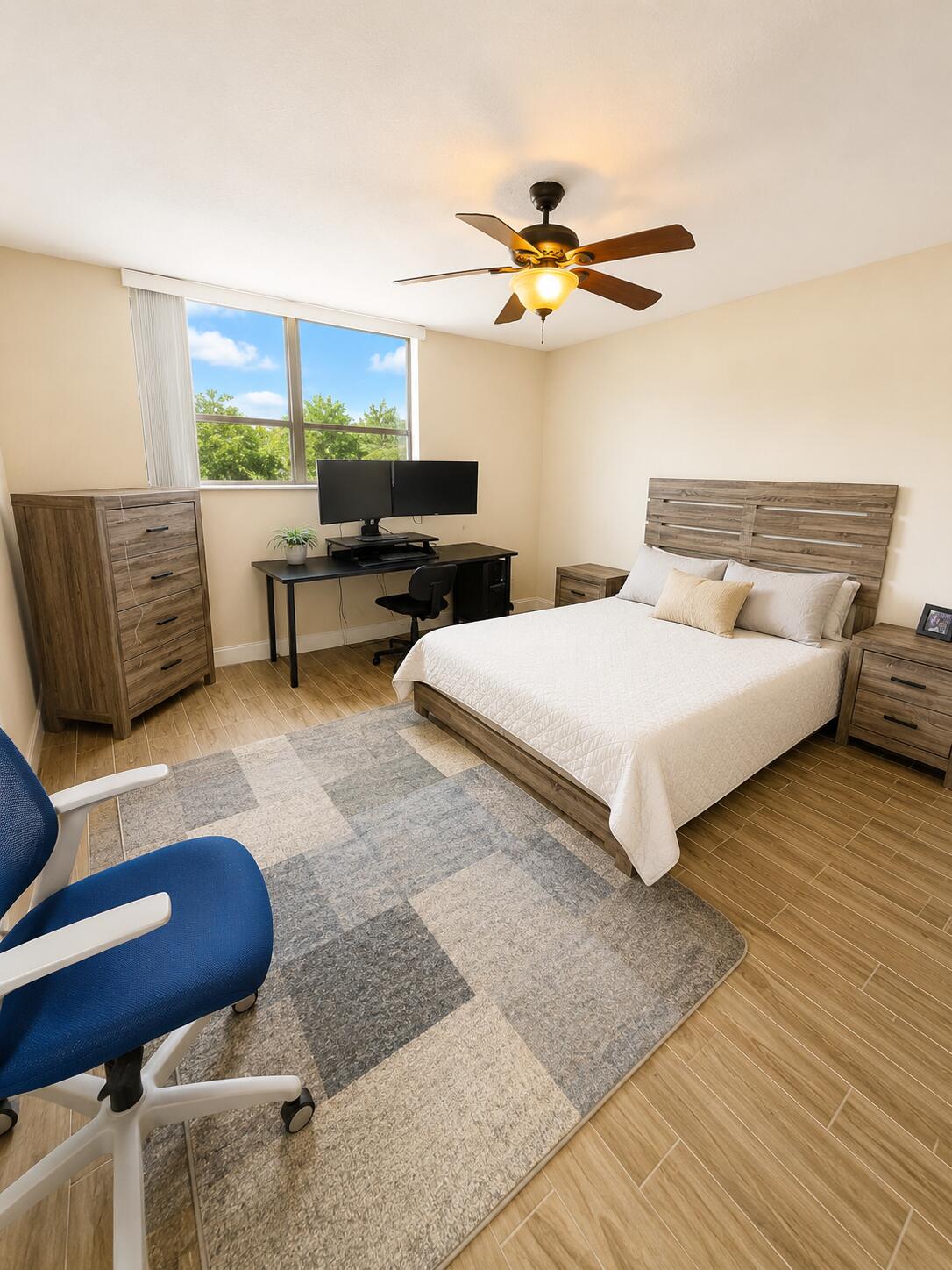 192 Springdale, Palm Springs FL 33461