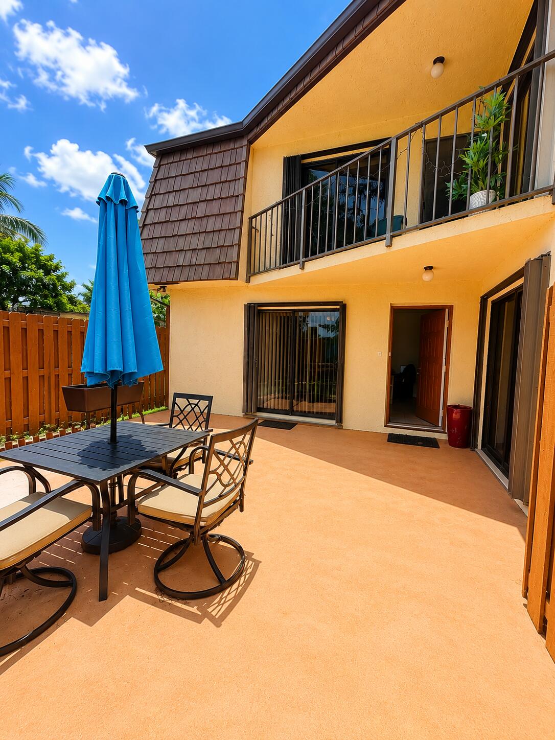 192 Springdale, Palm Springs FL 33461