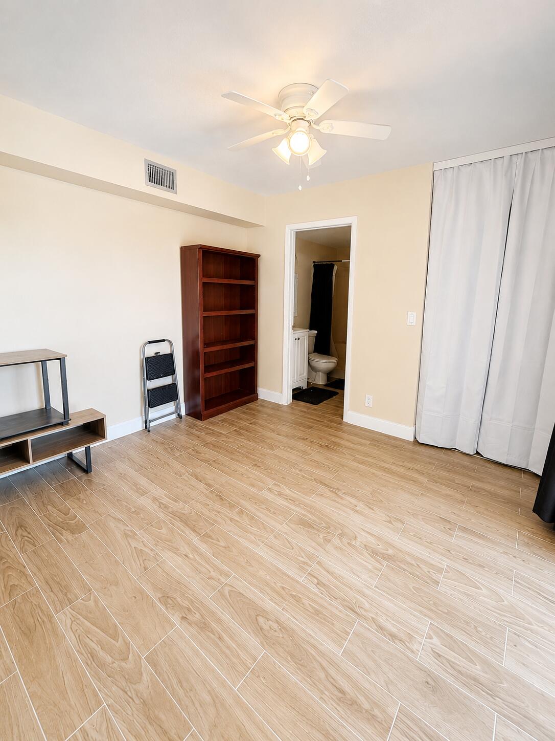 192 Springdale, Palm Springs FL 33461