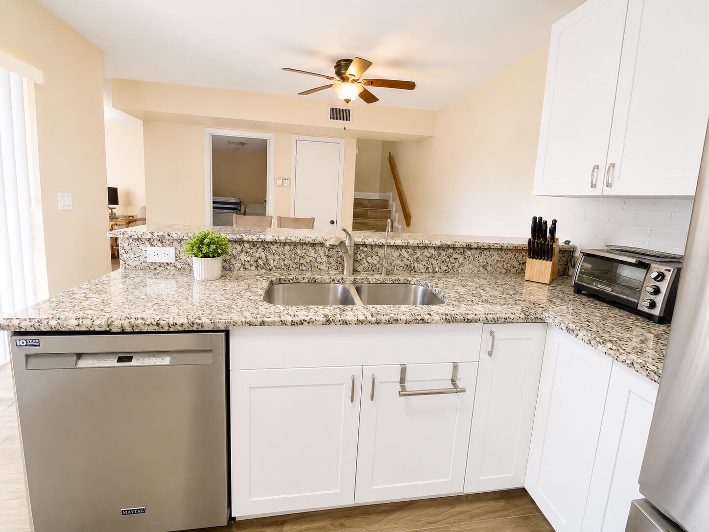 192 Springdale, Palm Springs FL 33461