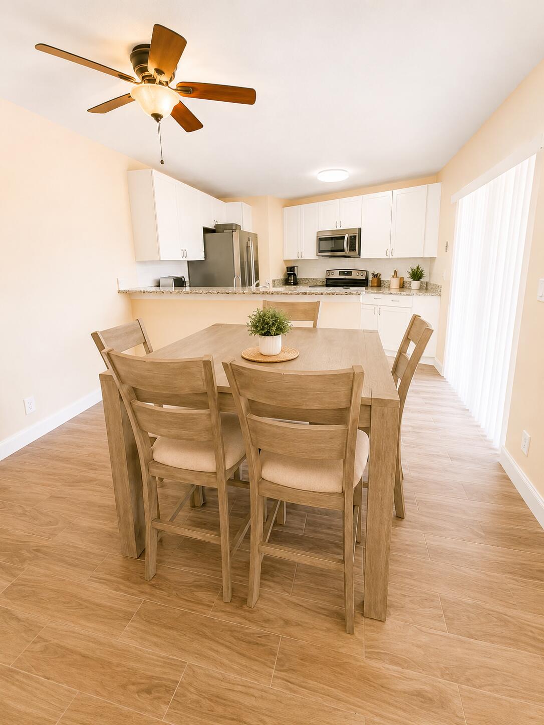 192 Springdale, Palm Springs FL 33461