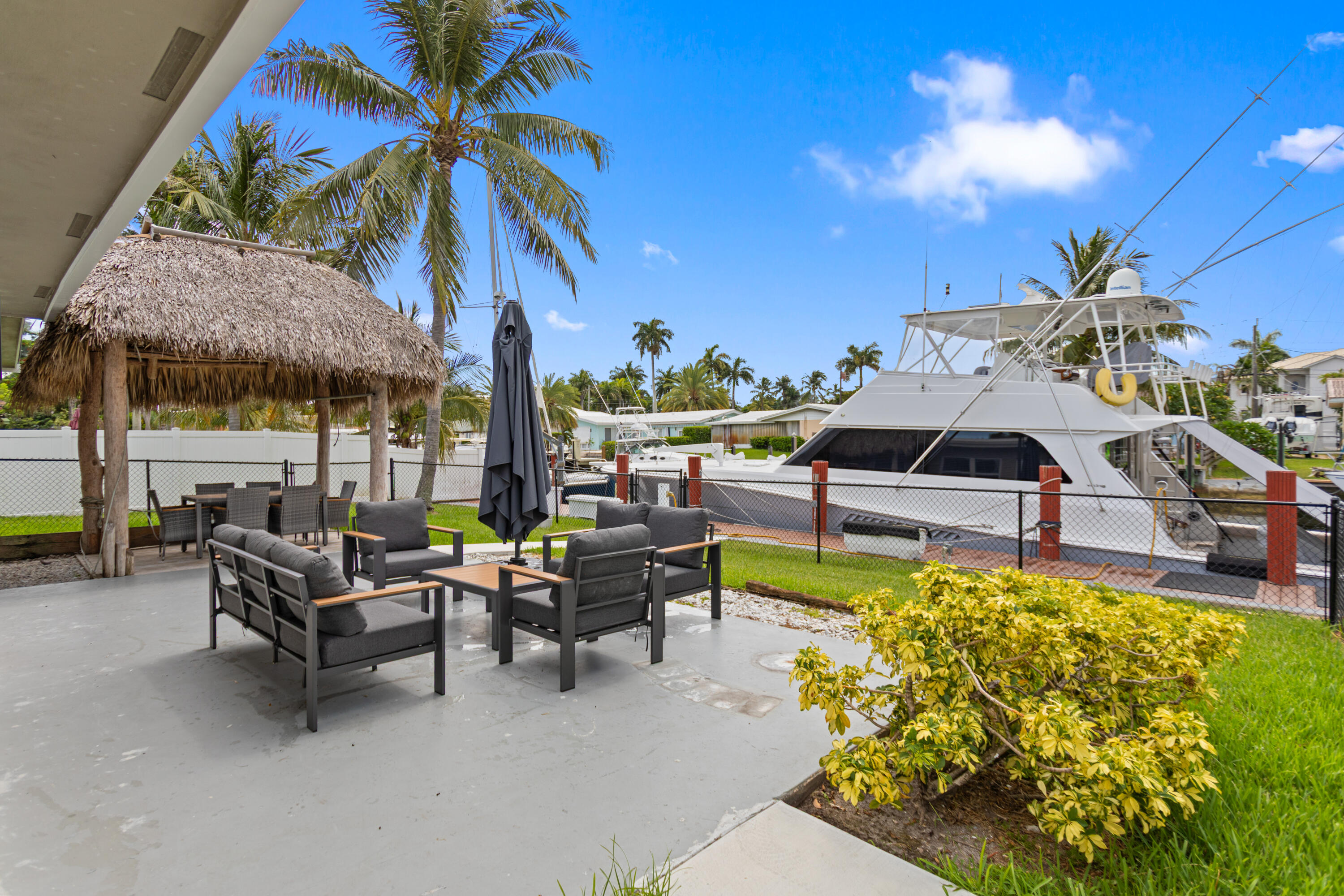 317 NE 3RD, Dania Beach FL 33004