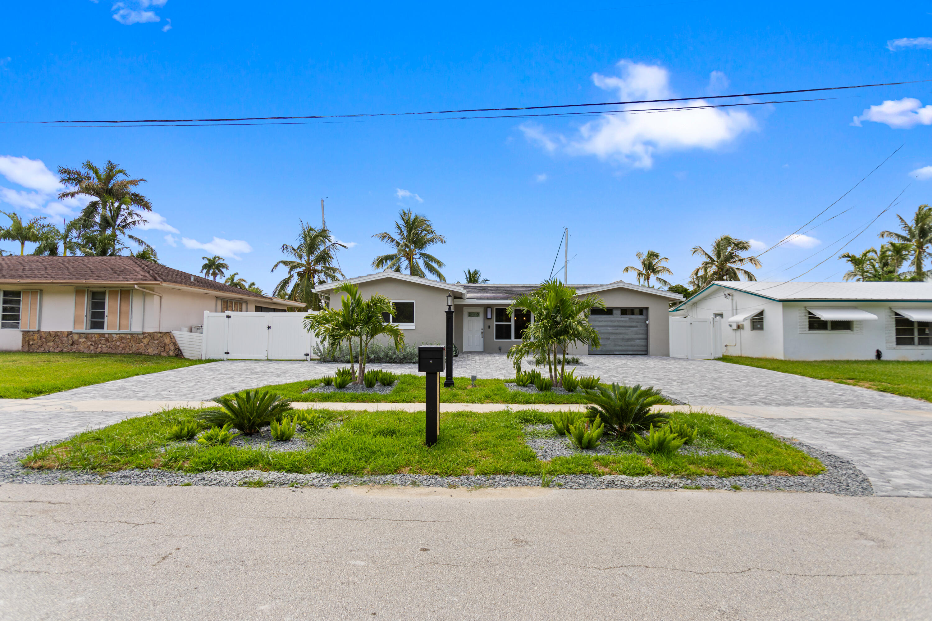 317 NE 3RD, Dania Beach FL 33004