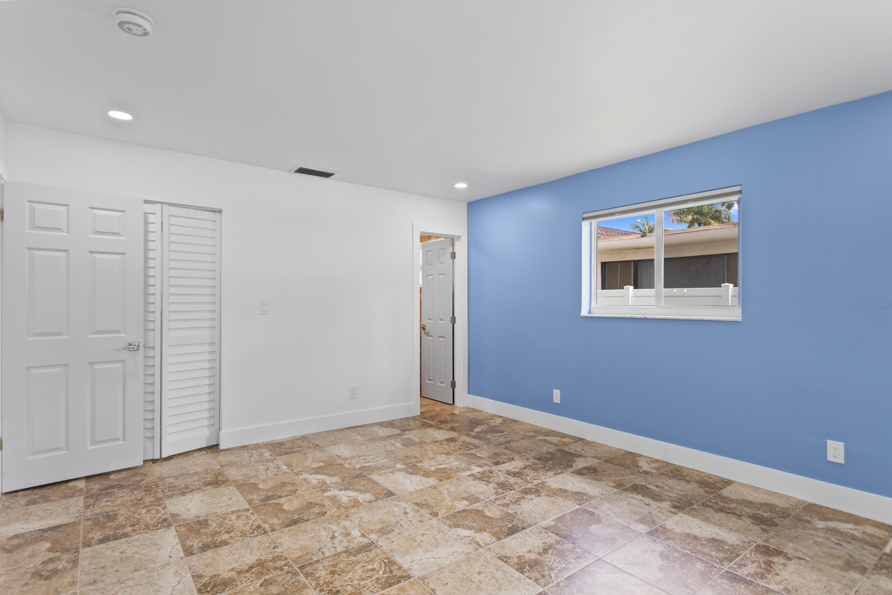 317 NE 3RD, Dania Beach FL 33004