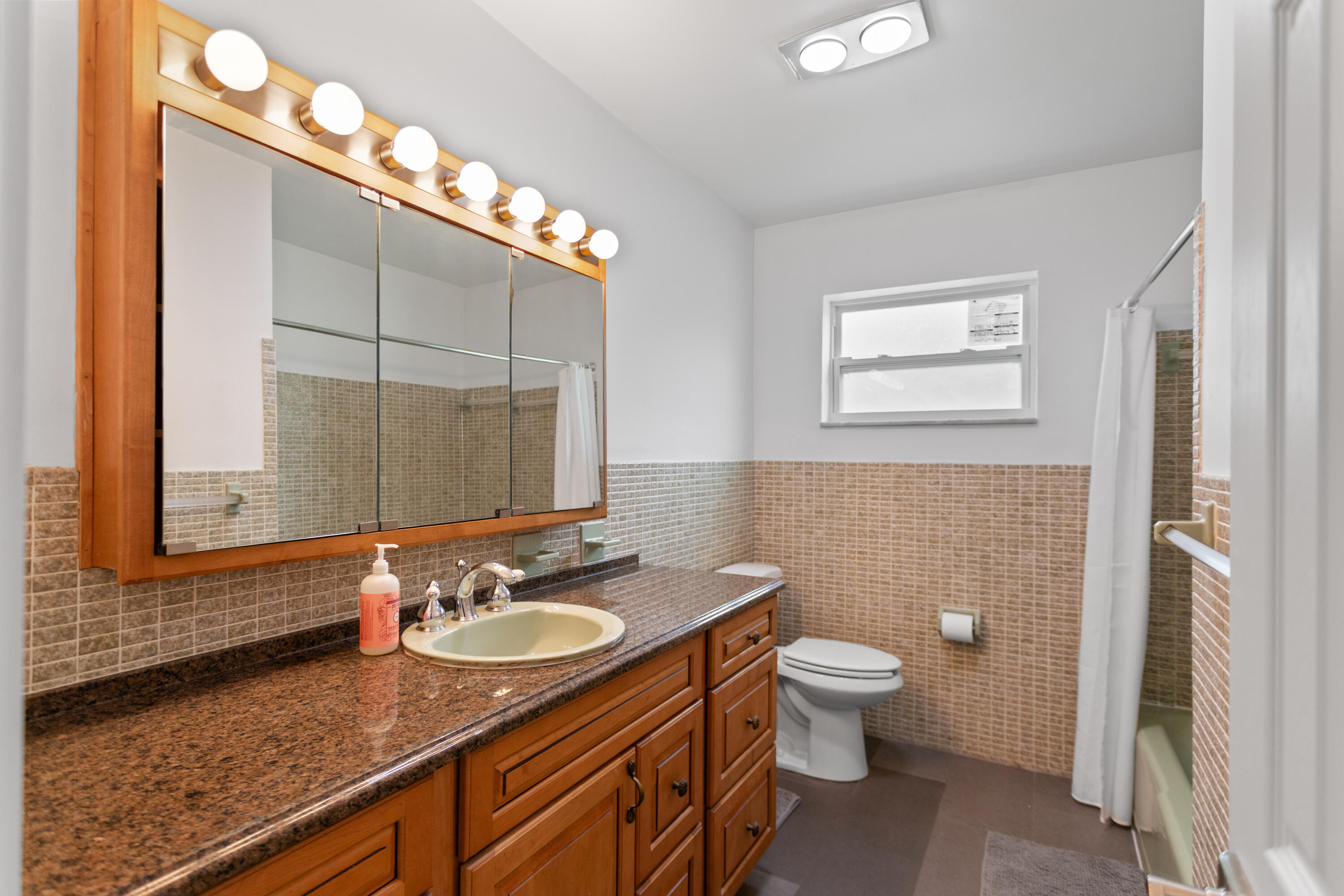 317 NE 3RD, Dania Beach FL 33004