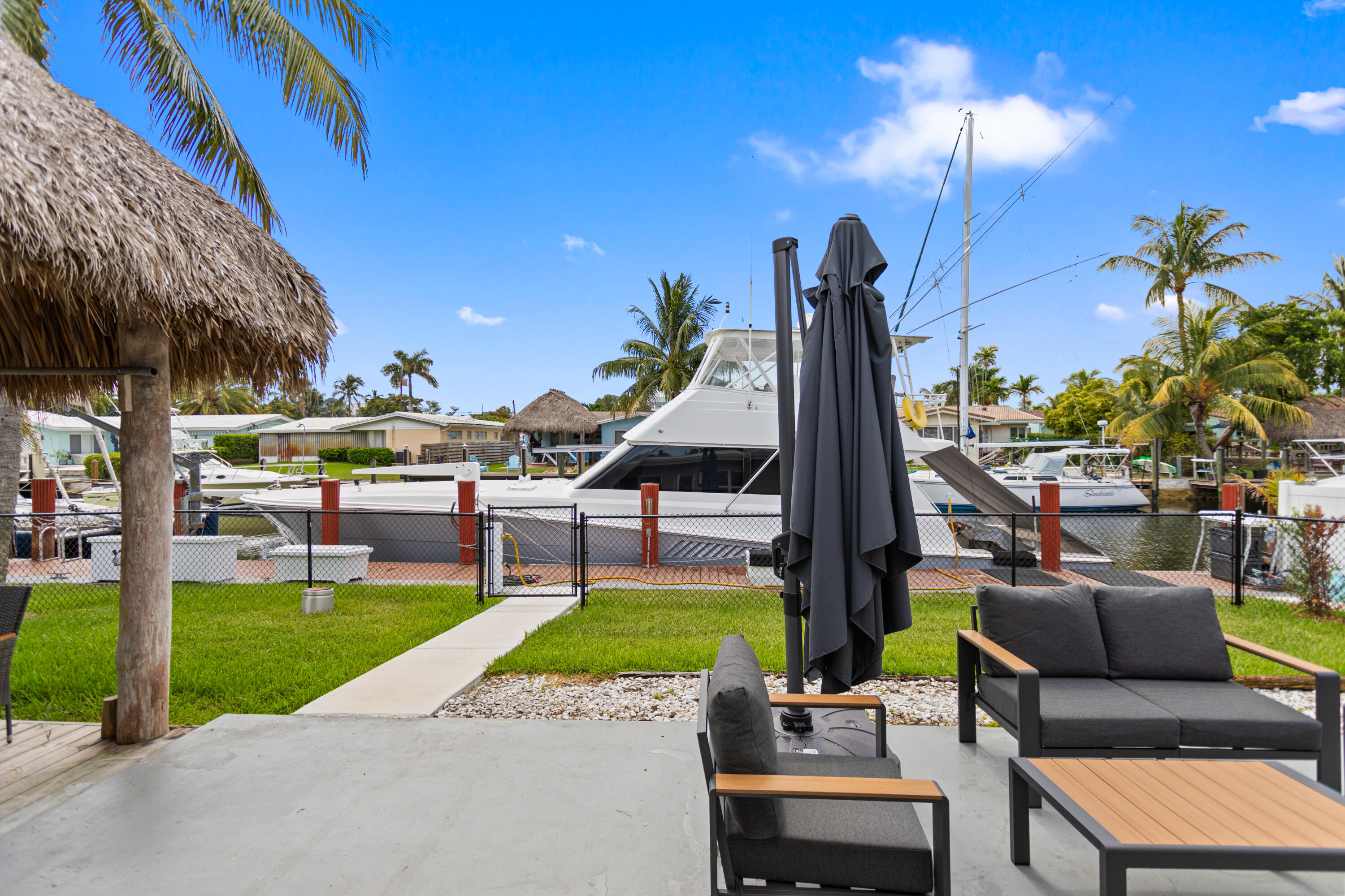 317 NE 3RD, Dania Beach FL 33004