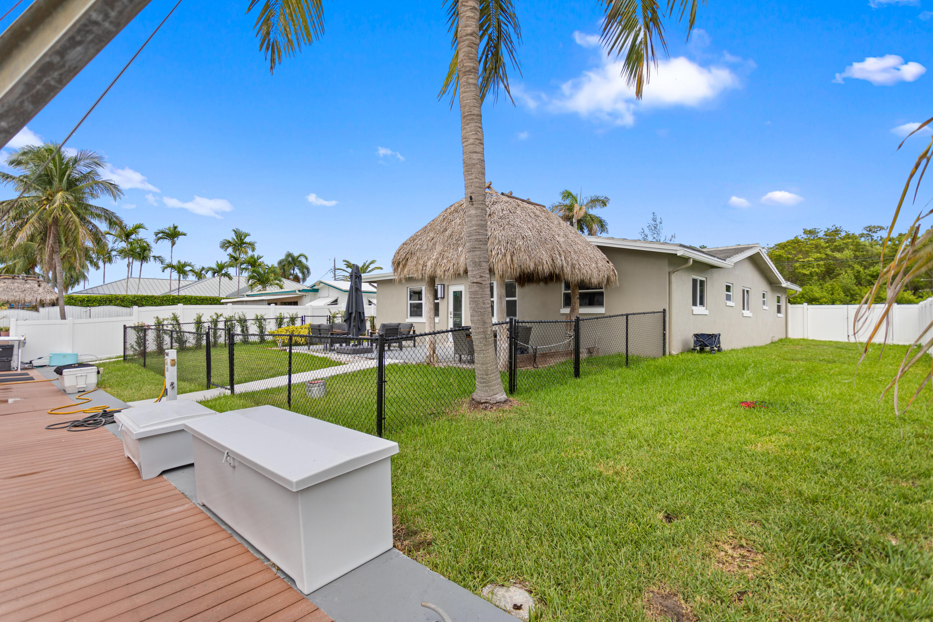 317 NE 3RD, Dania Beach FL 33004