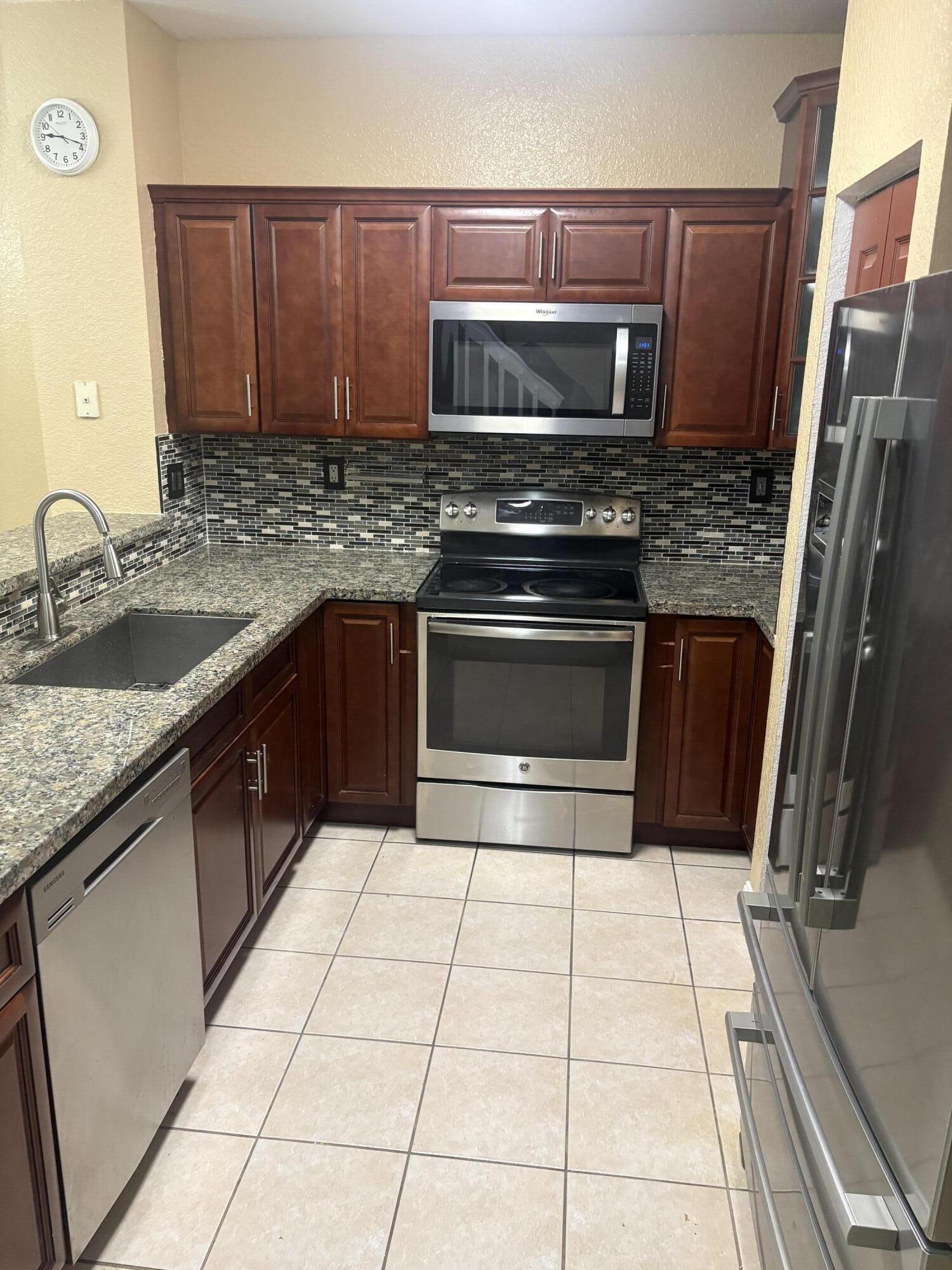 6606 CATALINA, Tamarac FL 33321