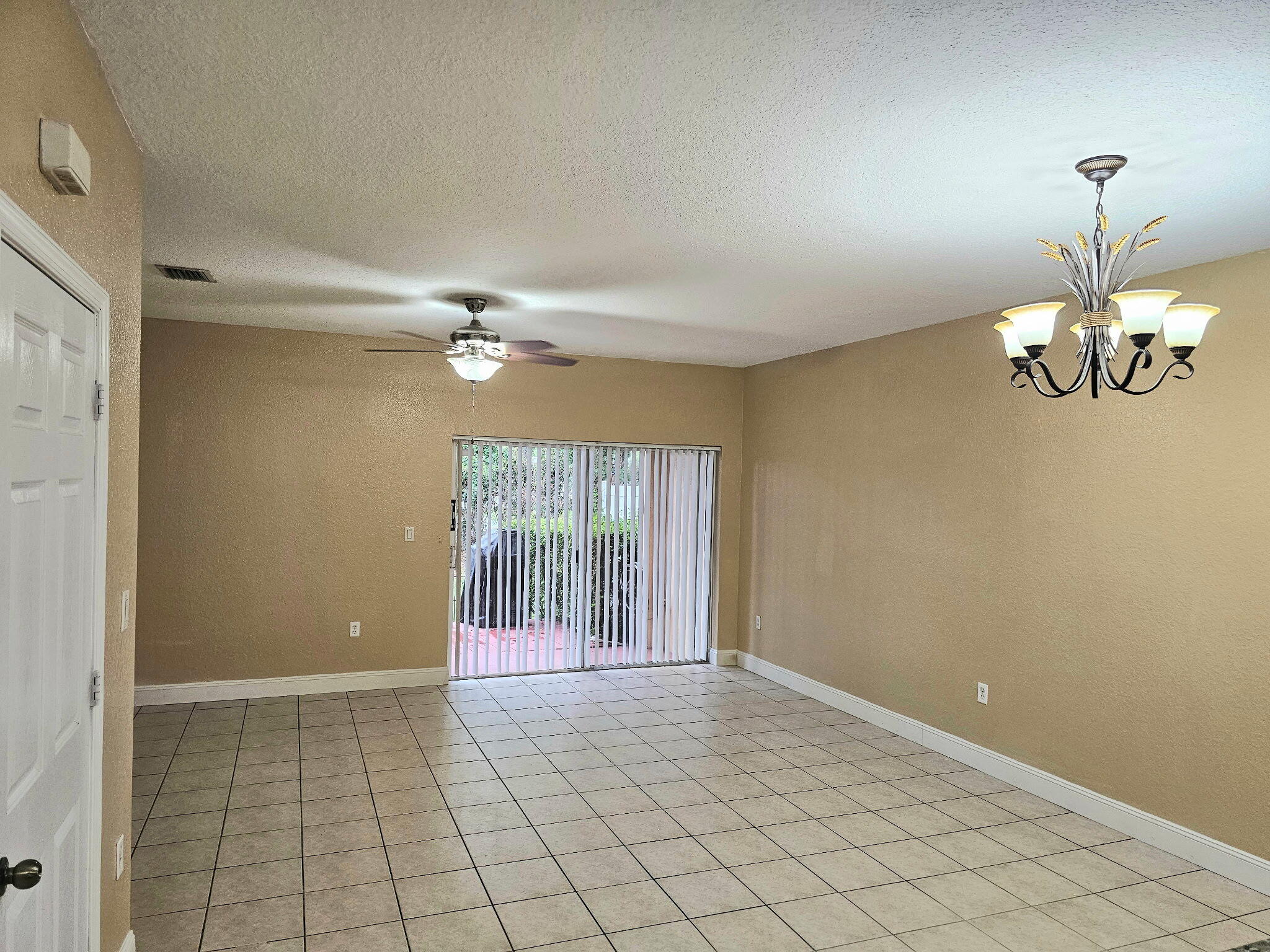 6606 CATALINA, Tamarac FL 33321