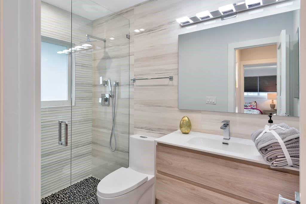 2417 BAYVIEW, Fort Lauderdale FL 33305