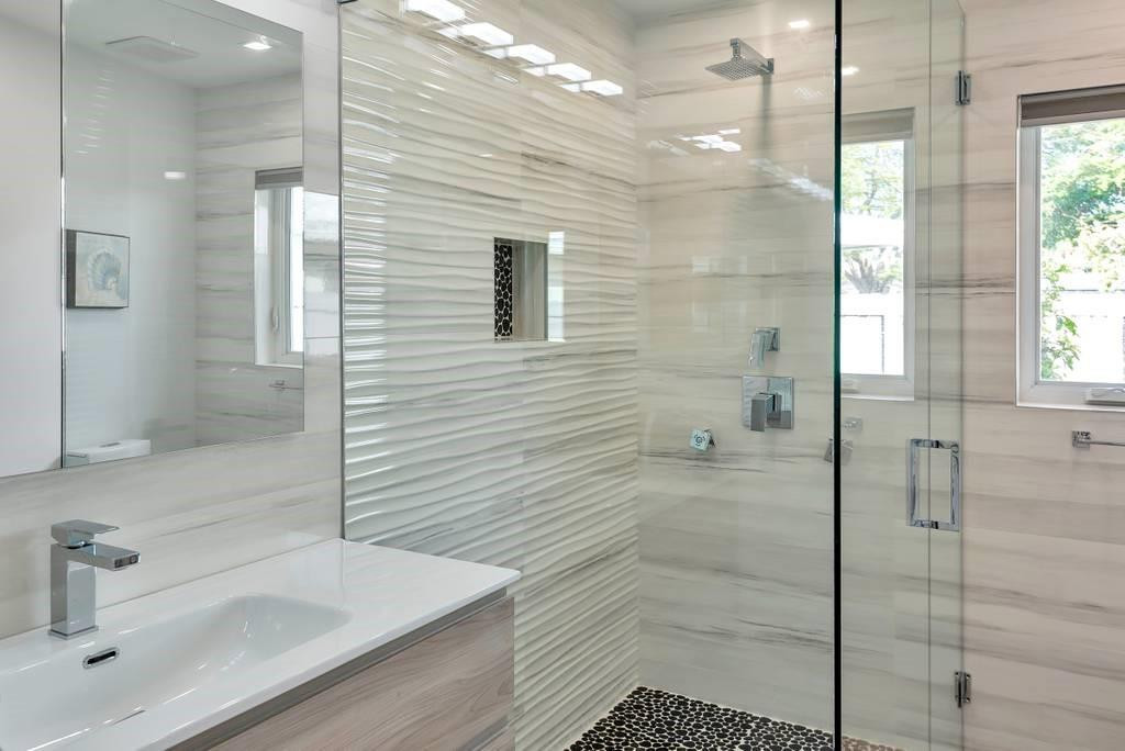 2417 BAYVIEW, Fort Lauderdale FL 33305