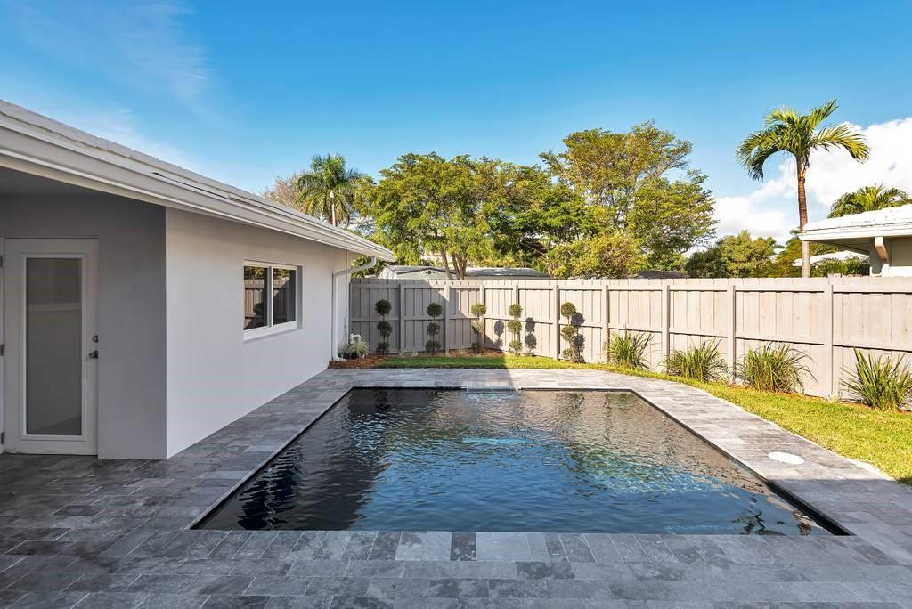 2417 BAYVIEW, Fort Lauderdale FL 33305