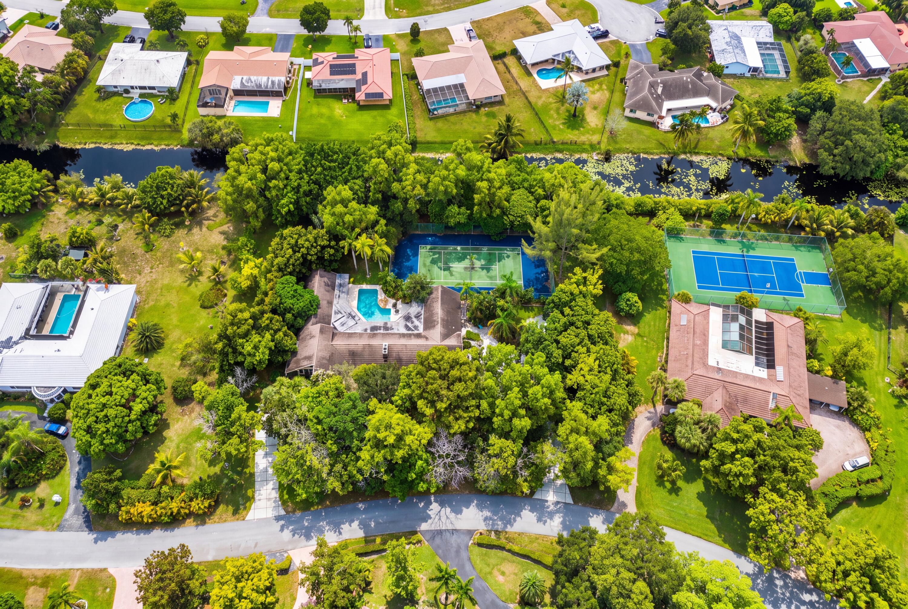 4020 NW 101ST, Coral Springs FL 33065