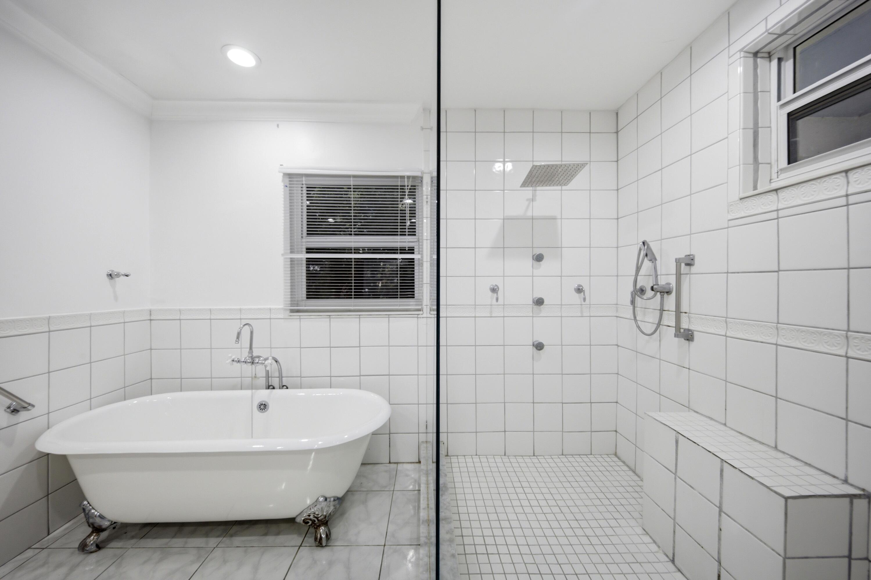 4020 NW 101ST, Coral Springs FL 33065