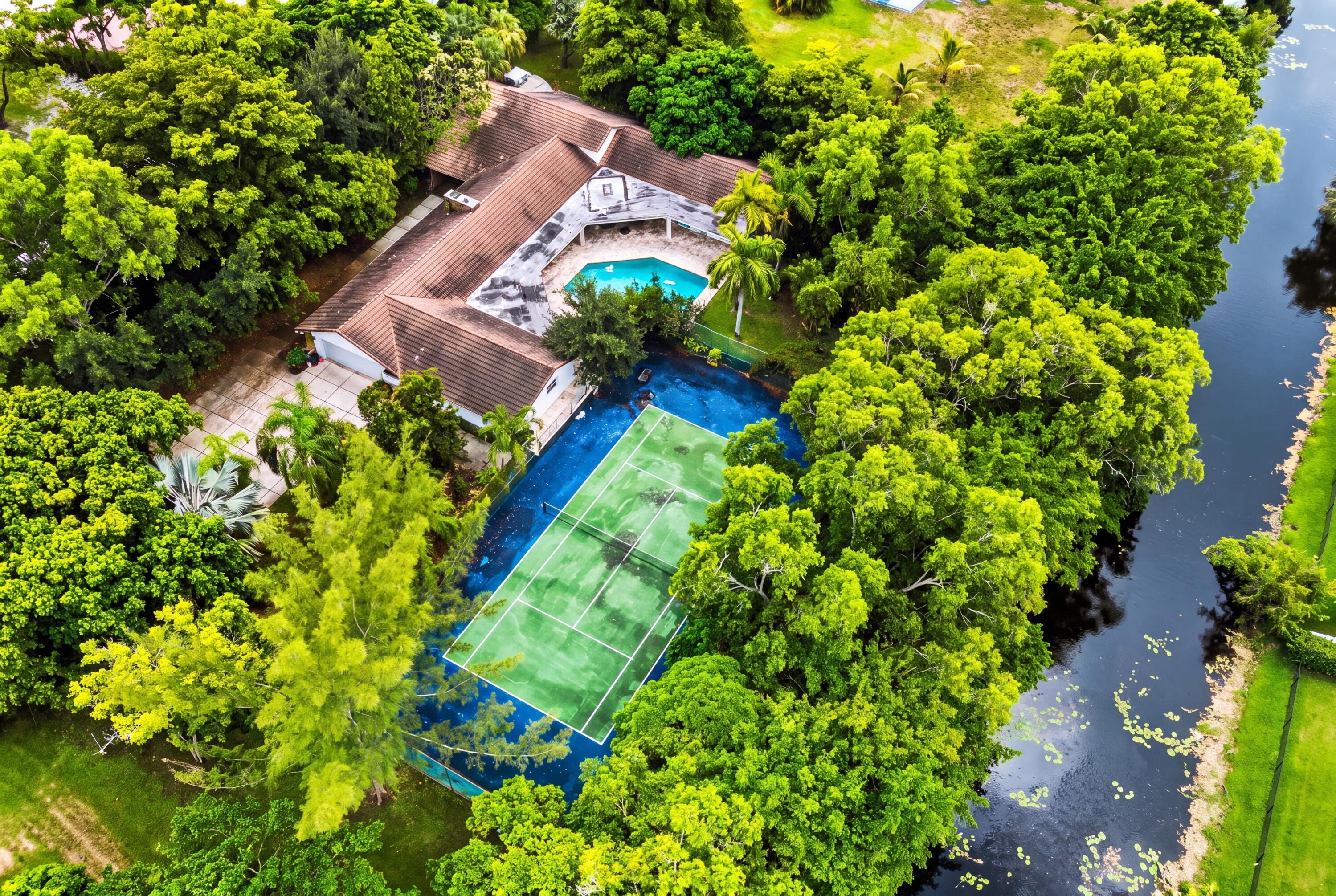 4020 NW 101ST, Coral Springs FL 33065