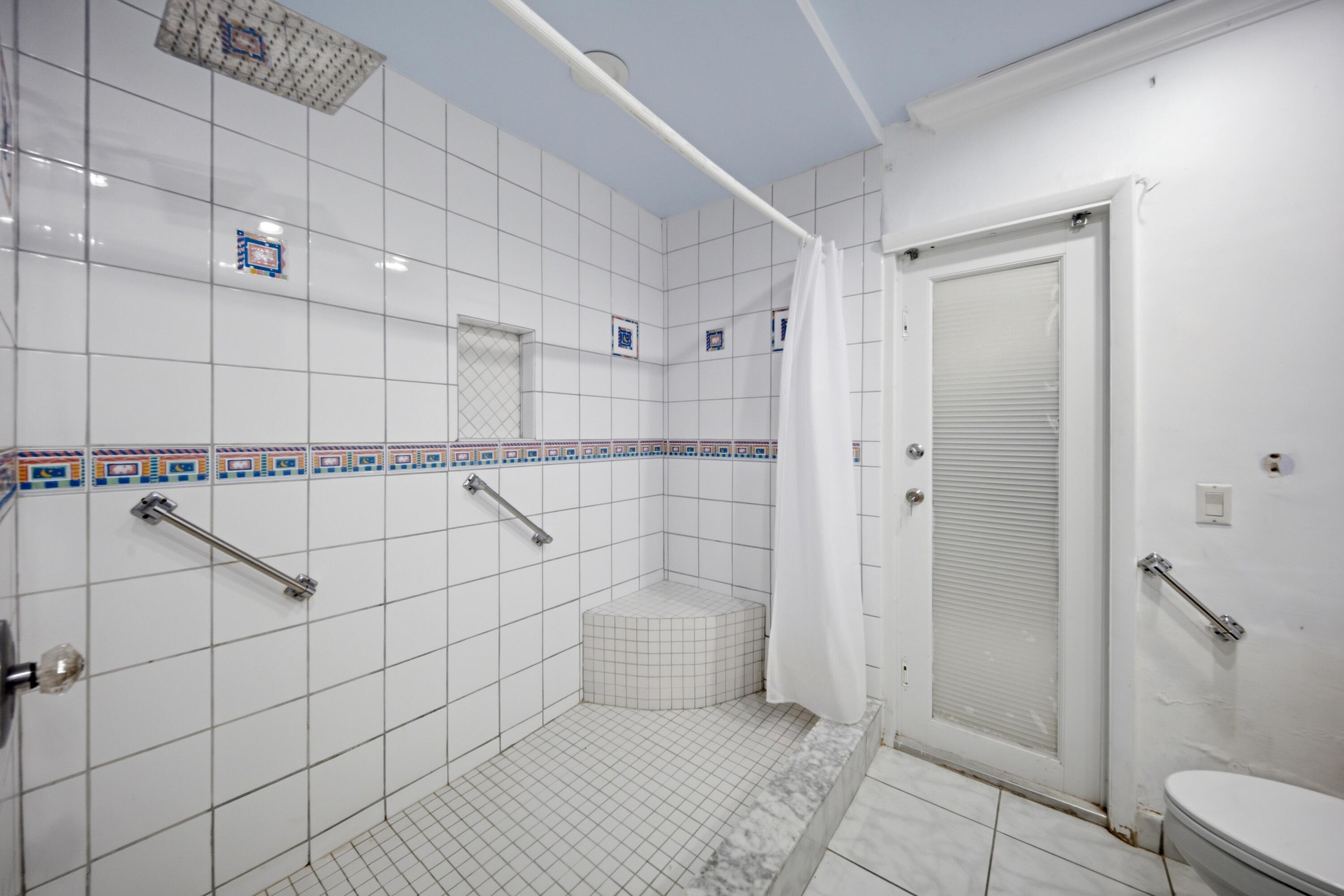 4020 NW 101ST, Coral Springs FL 33065
