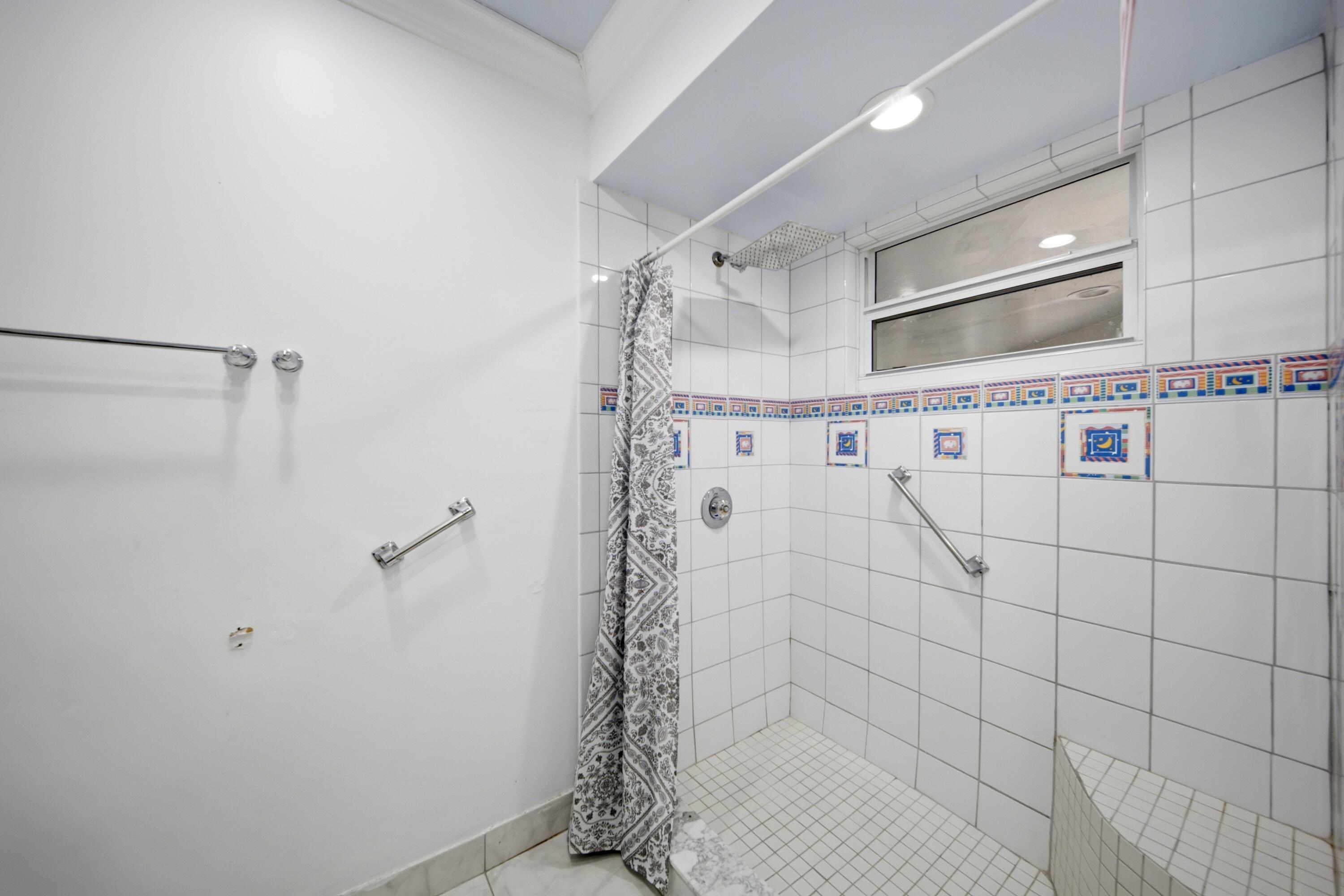 4020 NW 101ST, Coral Springs FL 33065