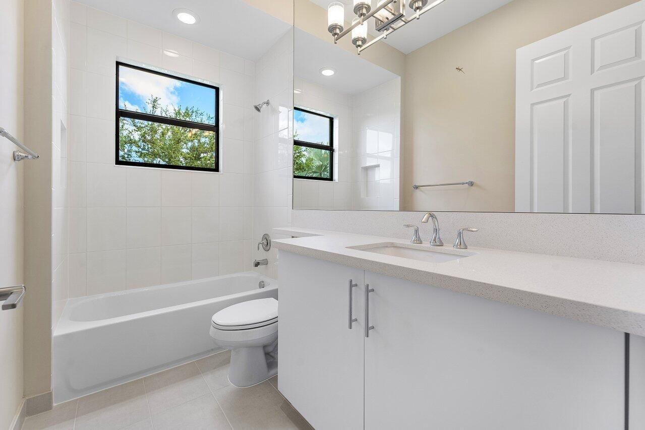 17185 Ludovica, Boca Raton FL 33496