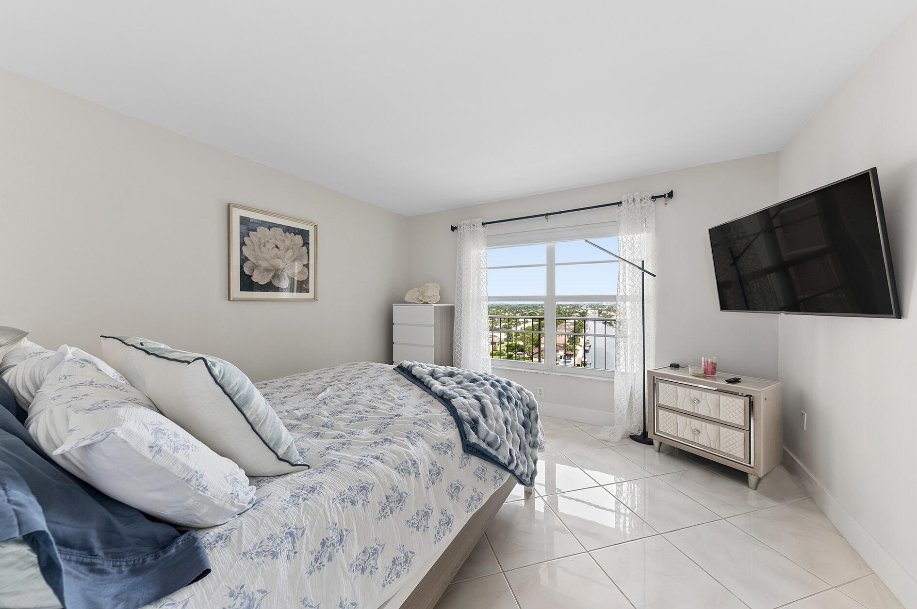 1021 HILLSBORO MILE #1008, Hillsboro Beach FL 33062