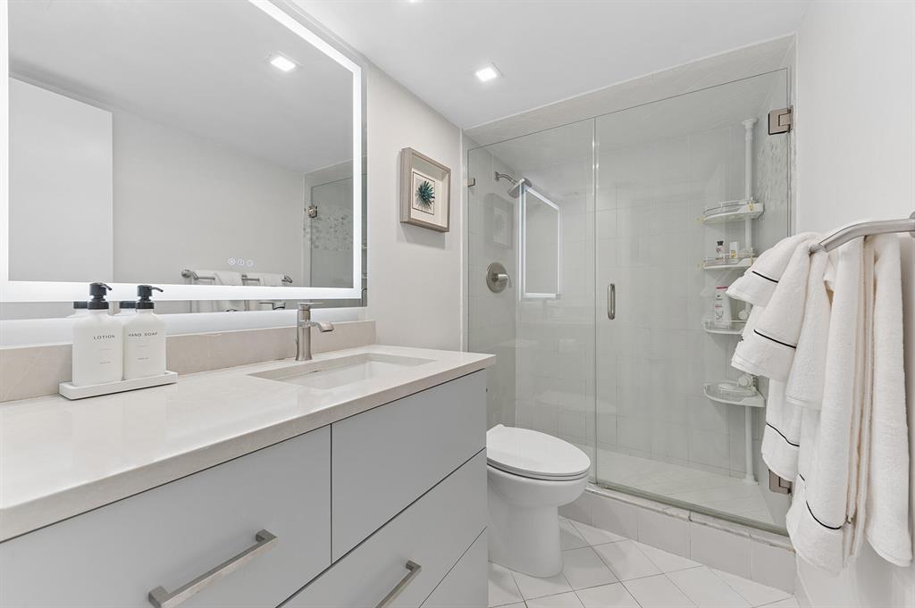 1021 HILLSBORO MILE #1008, Hillsboro Beach FL 33062