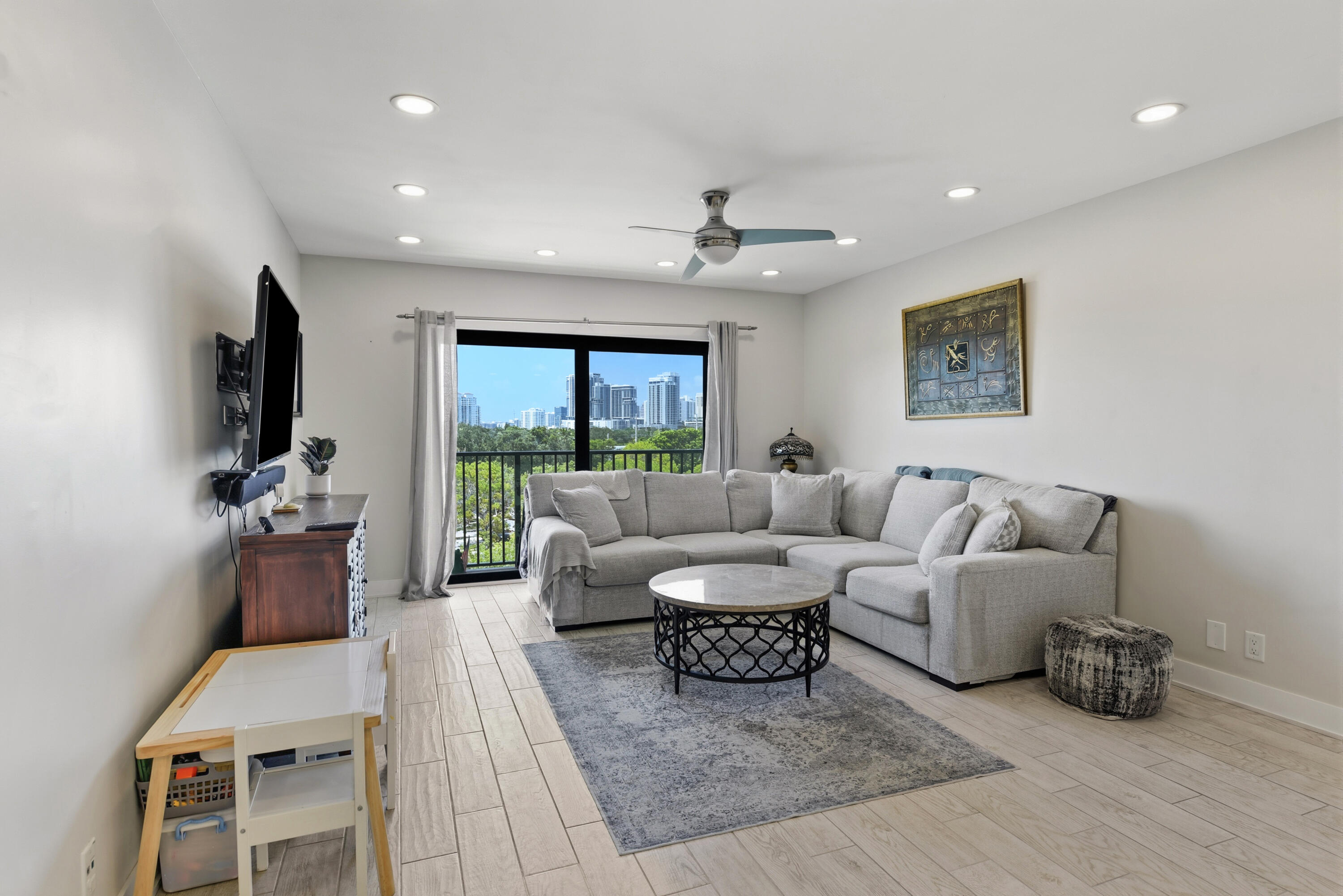 1000 RIVER REACH #516, Fort Lauderdale FL 33315