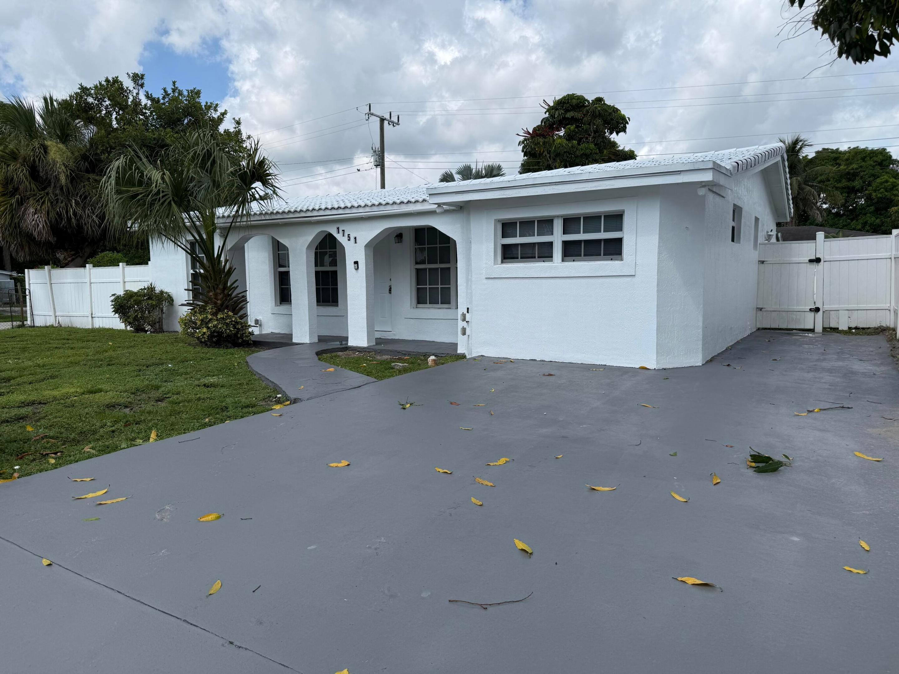 1751 NW 34TH, Lauderhill FL 33311