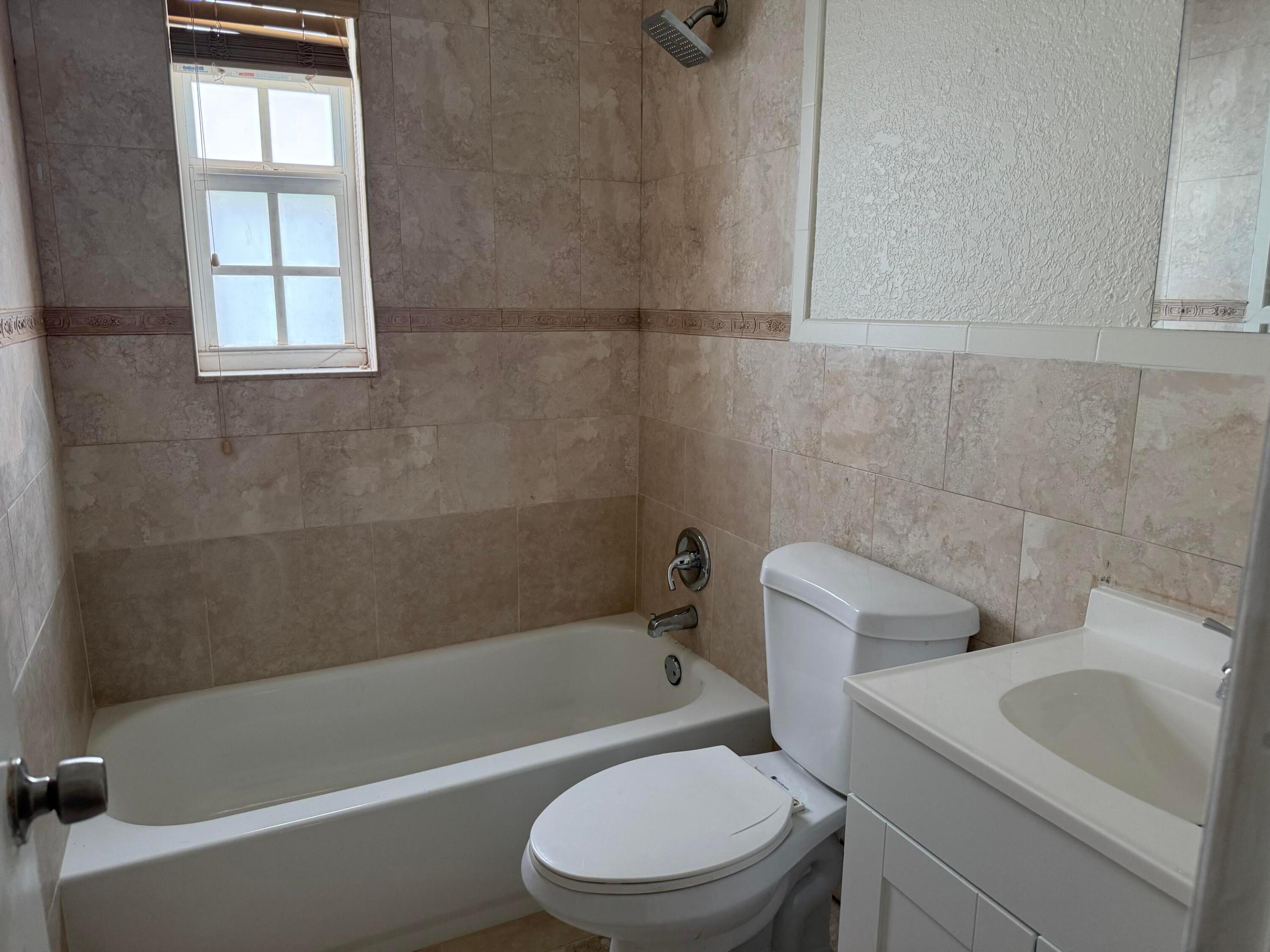 1751 NW 34TH, Lauderhill FL 33311