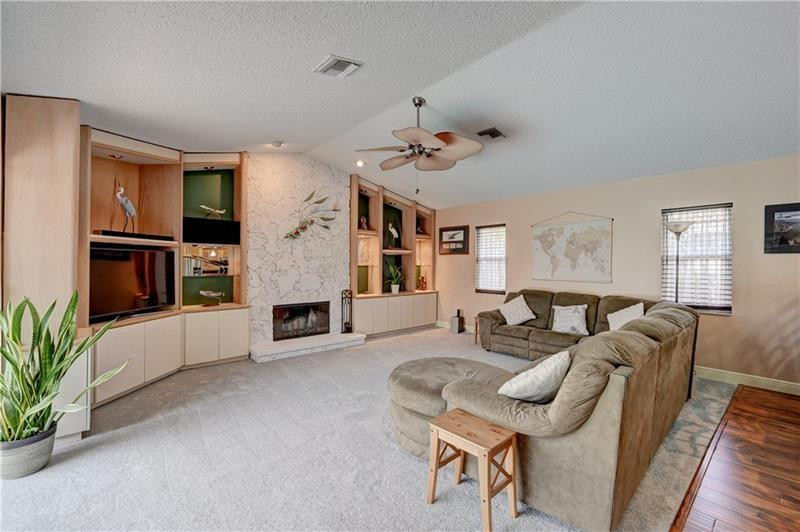 5088 NW 100TH, Coral Springs FL 33076