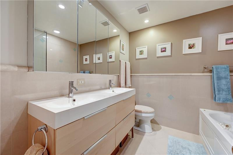 5088 NW 100TH, Coral Springs FL 33076