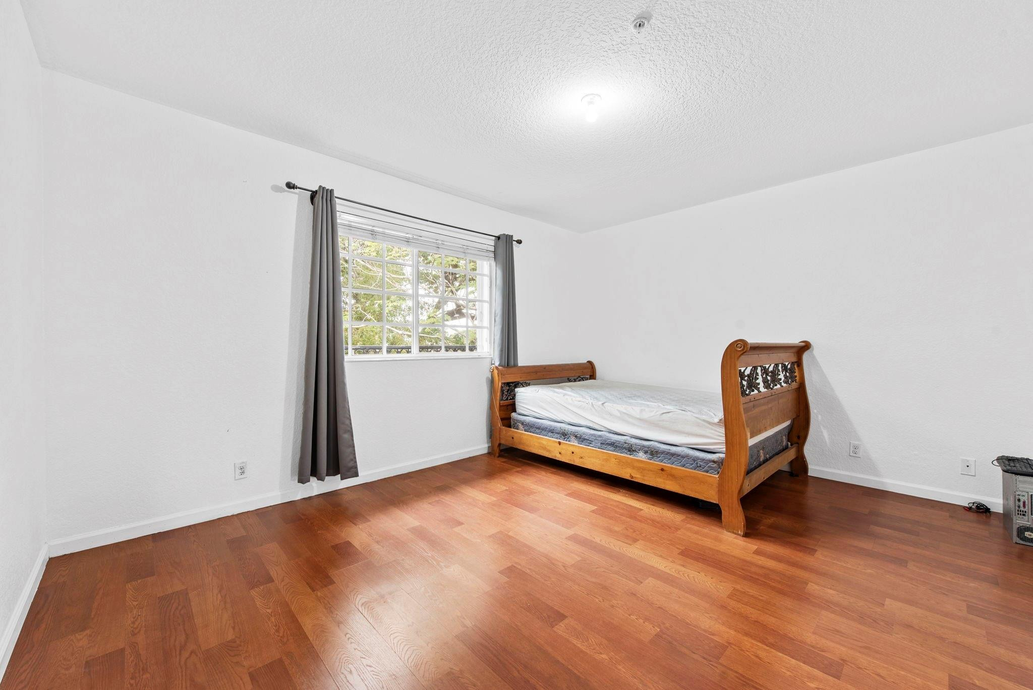 1425 NW 36TH, Lauderhill FL 33311