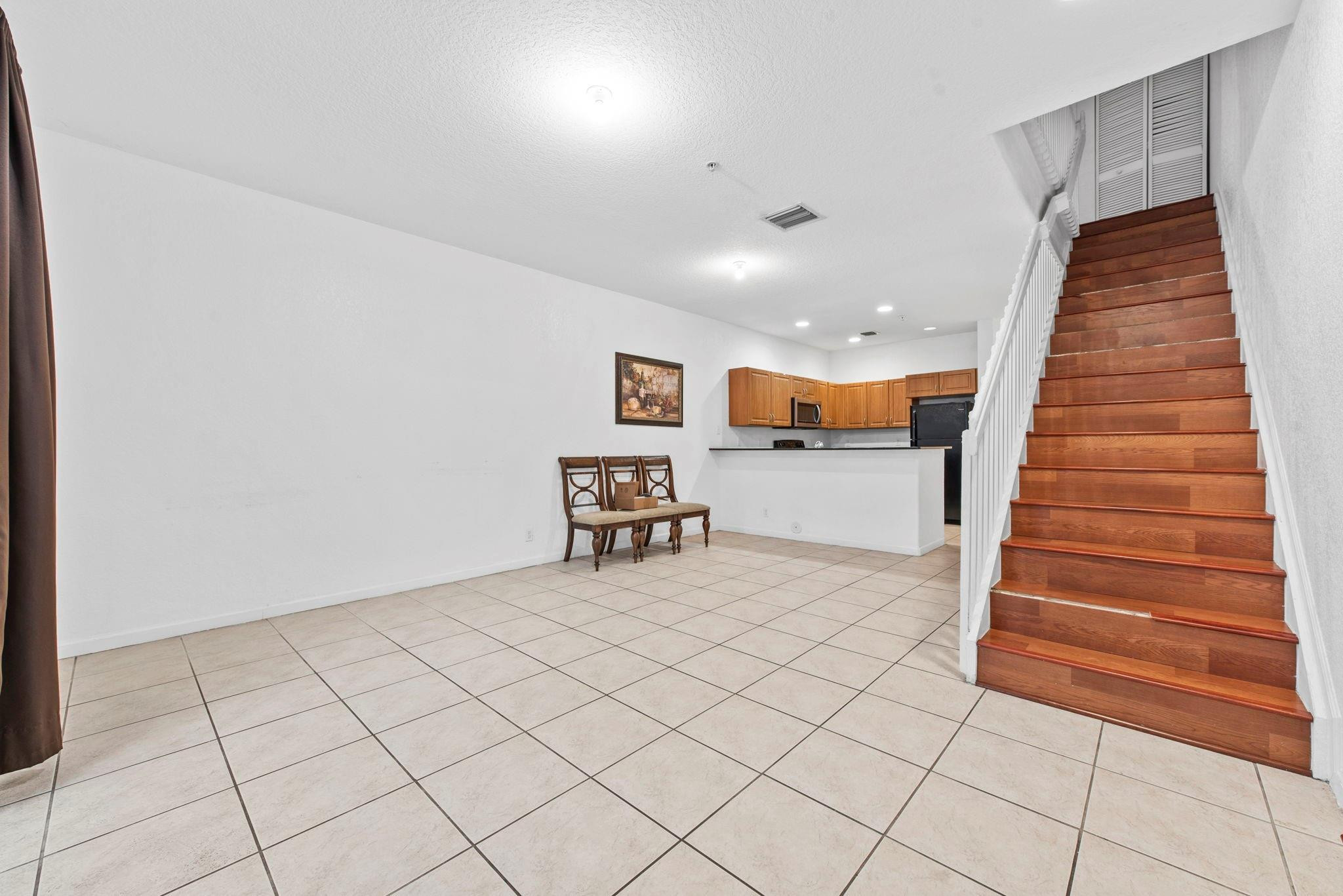 1425 NW 36TH, Lauderhill FL 33311
