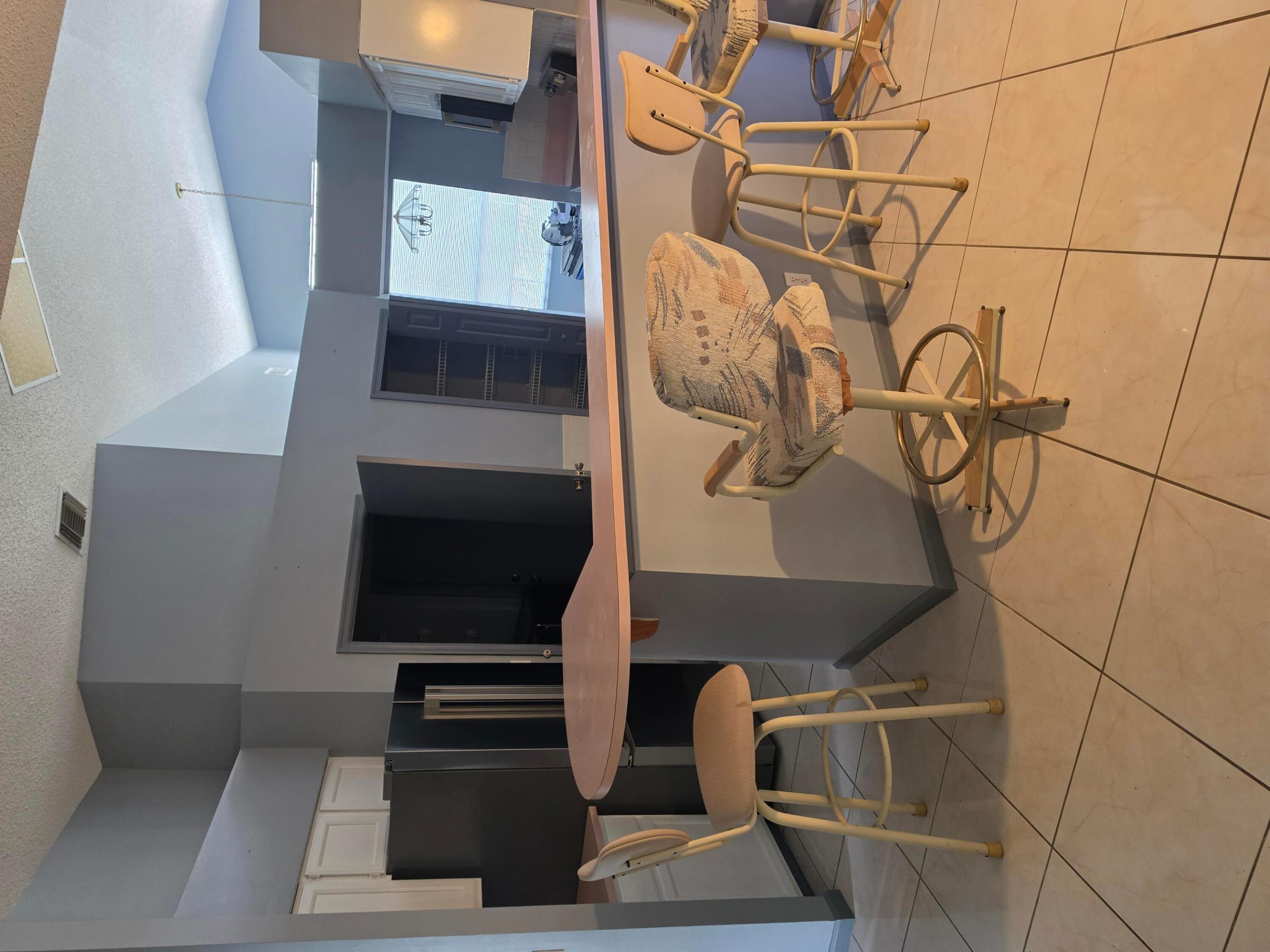 100 KINGS, Royal Palm Beach FL 33411