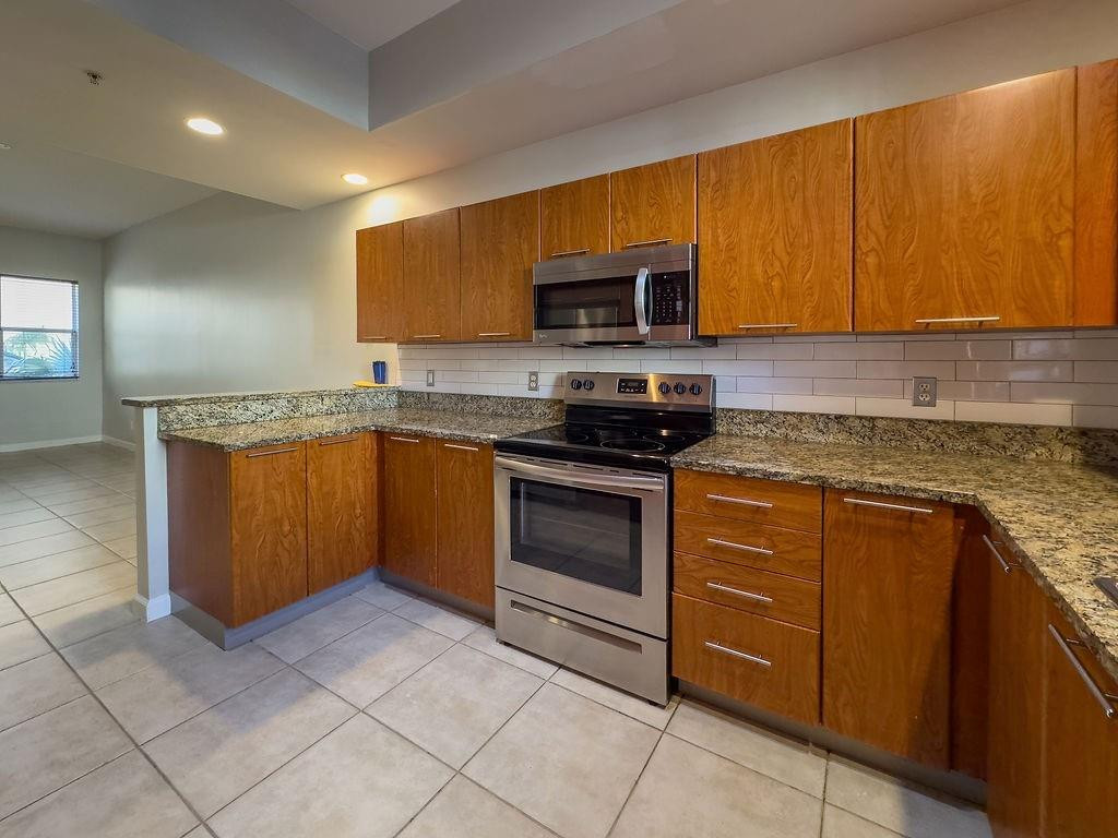 2322 Vintage, Lighthouse Point FL 33064