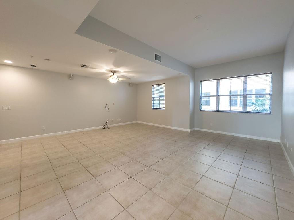 2322 Vintage, Lighthouse Point FL 33064