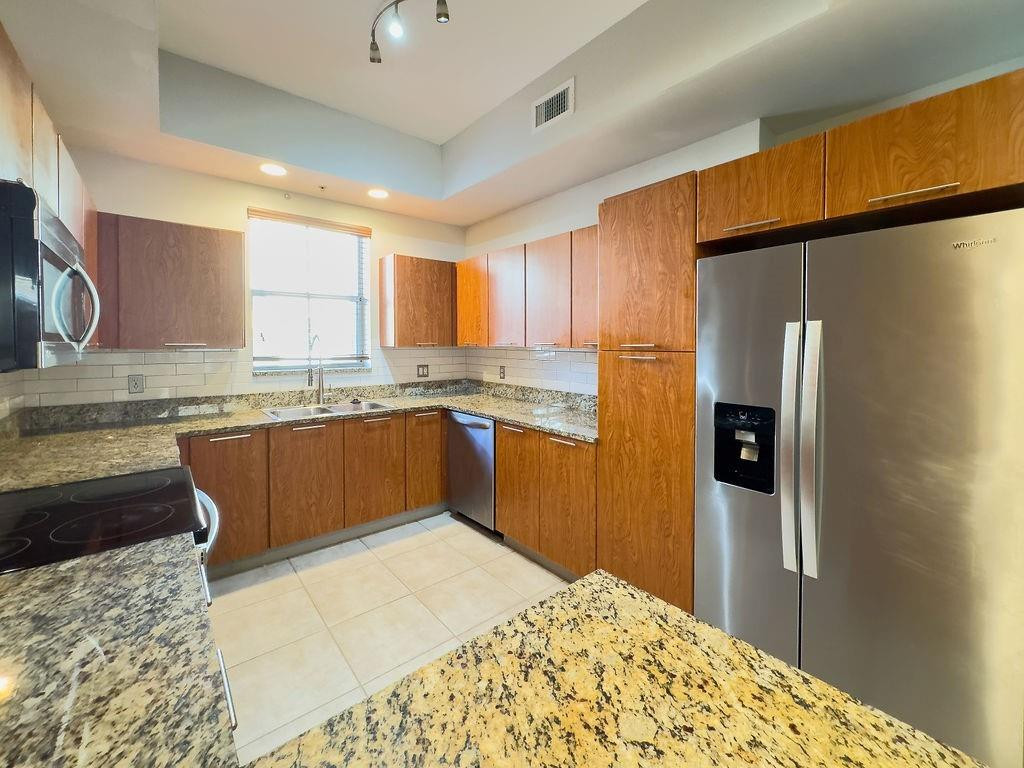 2322 Vintage, Lighthouse Point FL 33064