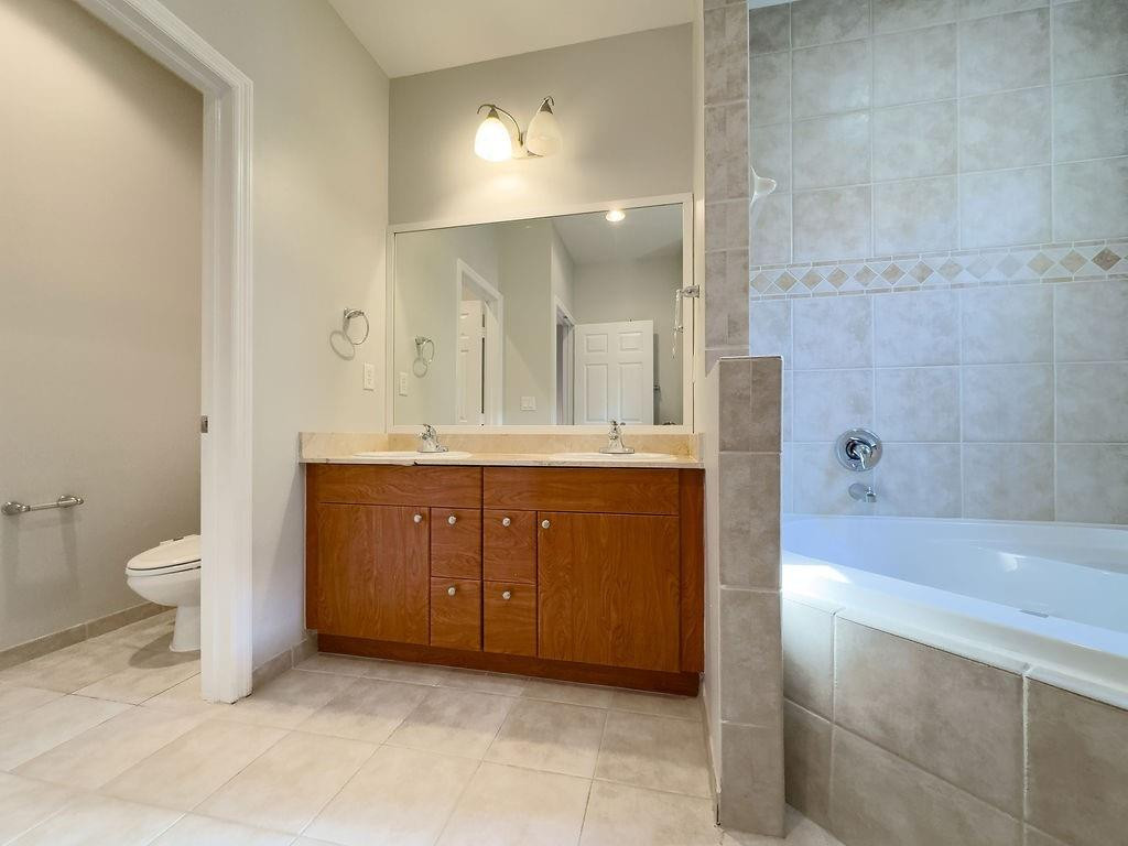 2322 Vintage, Lighthouse Point FL 33064