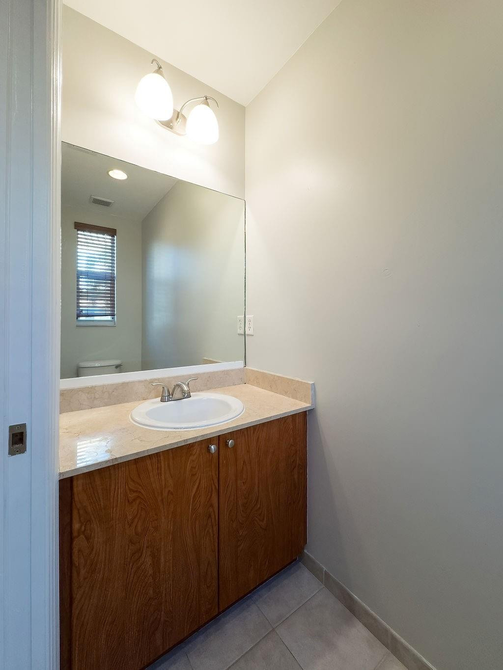 2322 Vintage, Lighthouse Point FL 33064