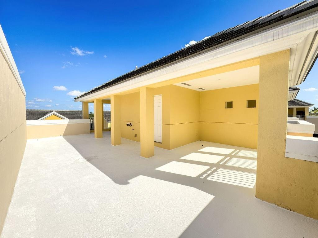 2322 Vintage, Lighthouse Point FL 33064