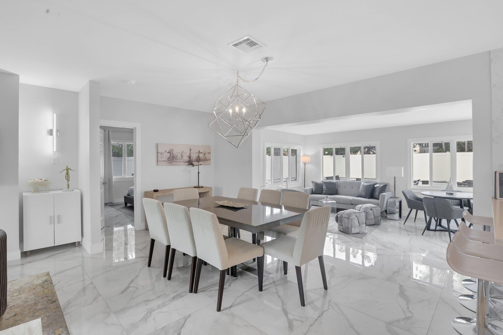 3025 CENTER, Fort Lauderdale FL 33308