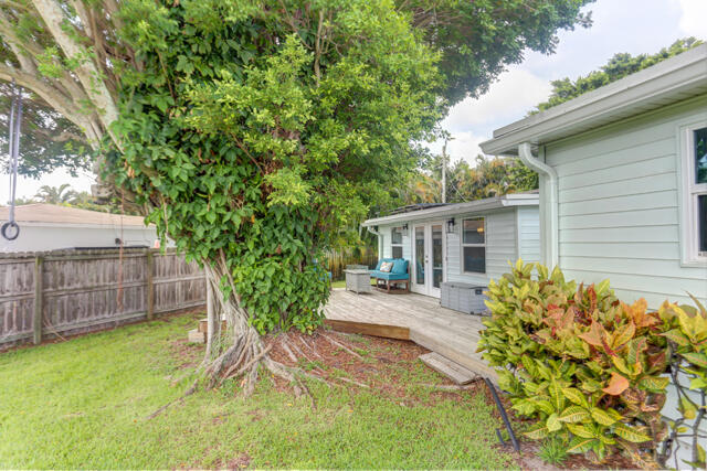 1133 7th, Lake Park FL 33403