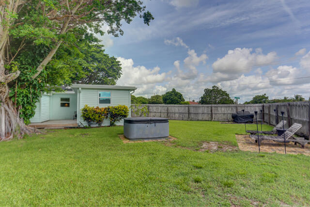 1133 7th, Lake Park FL 33403