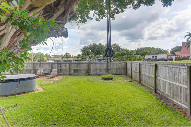 1133 7th, Lake Park FL 33403