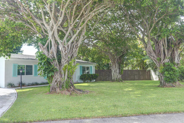 1133 7th, Lake Park FL 33403