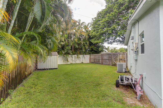 1133 7th, Lake Park FL 33403
