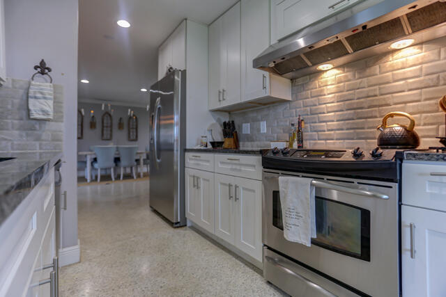 1133 7th, Lake Park FL 33403