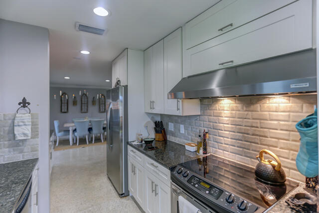 1133 7th, Lake Park FL 33403