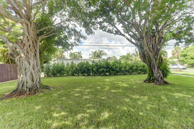 1133 7th, Lake Park FL 33403