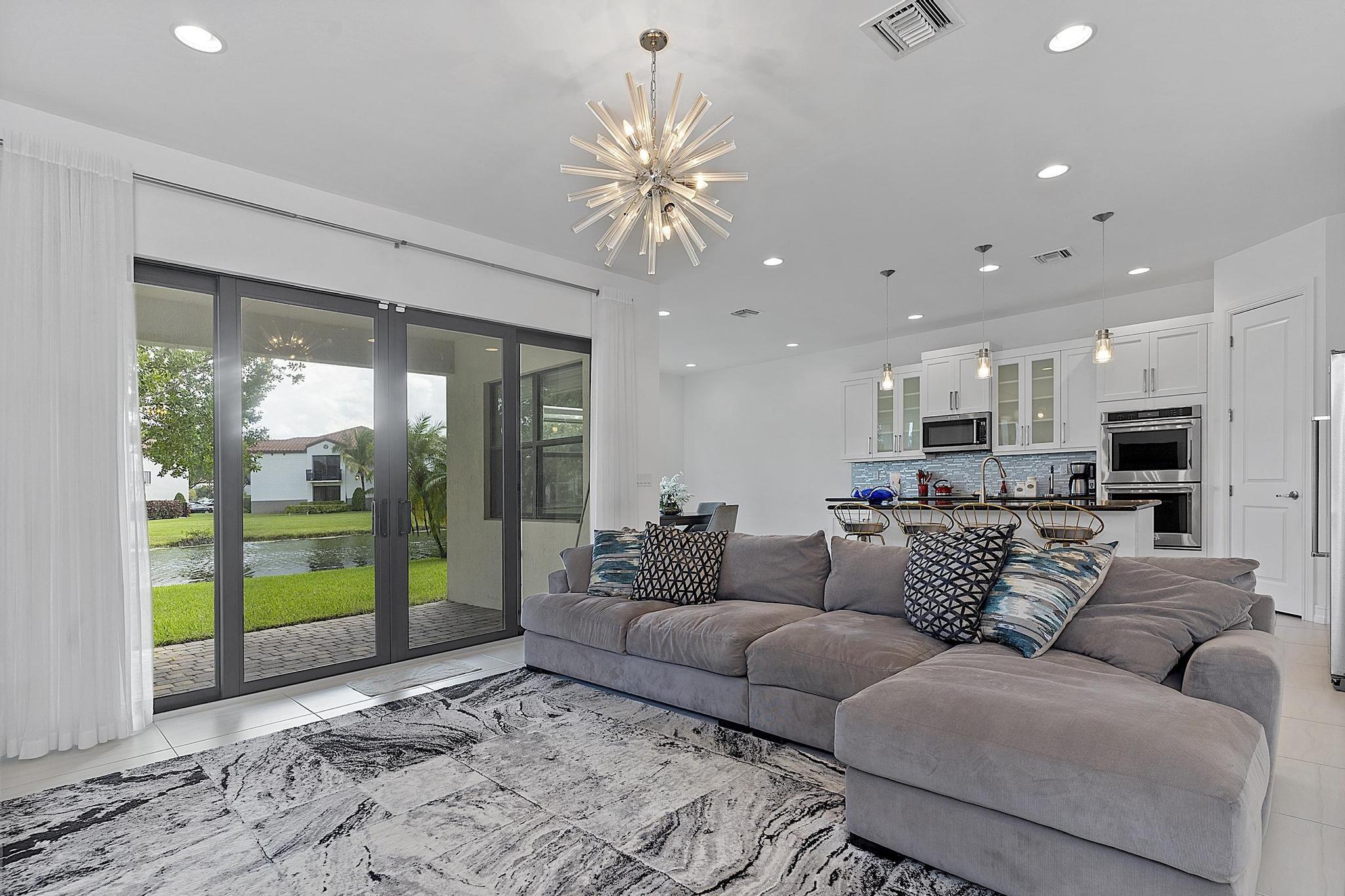 11824 SW 13th, Pembroke Pines FL 33025