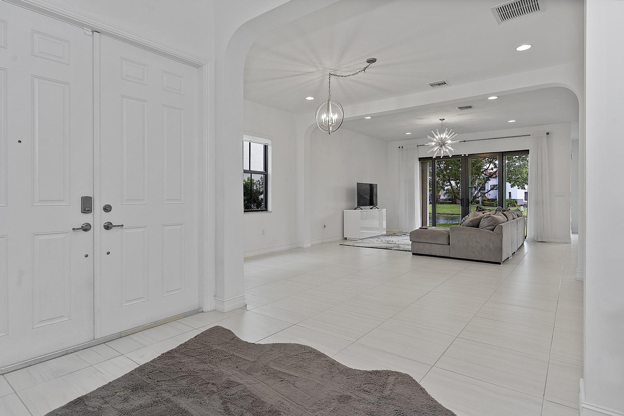 11824 SW 13th, Pembroke Pines FL 33025