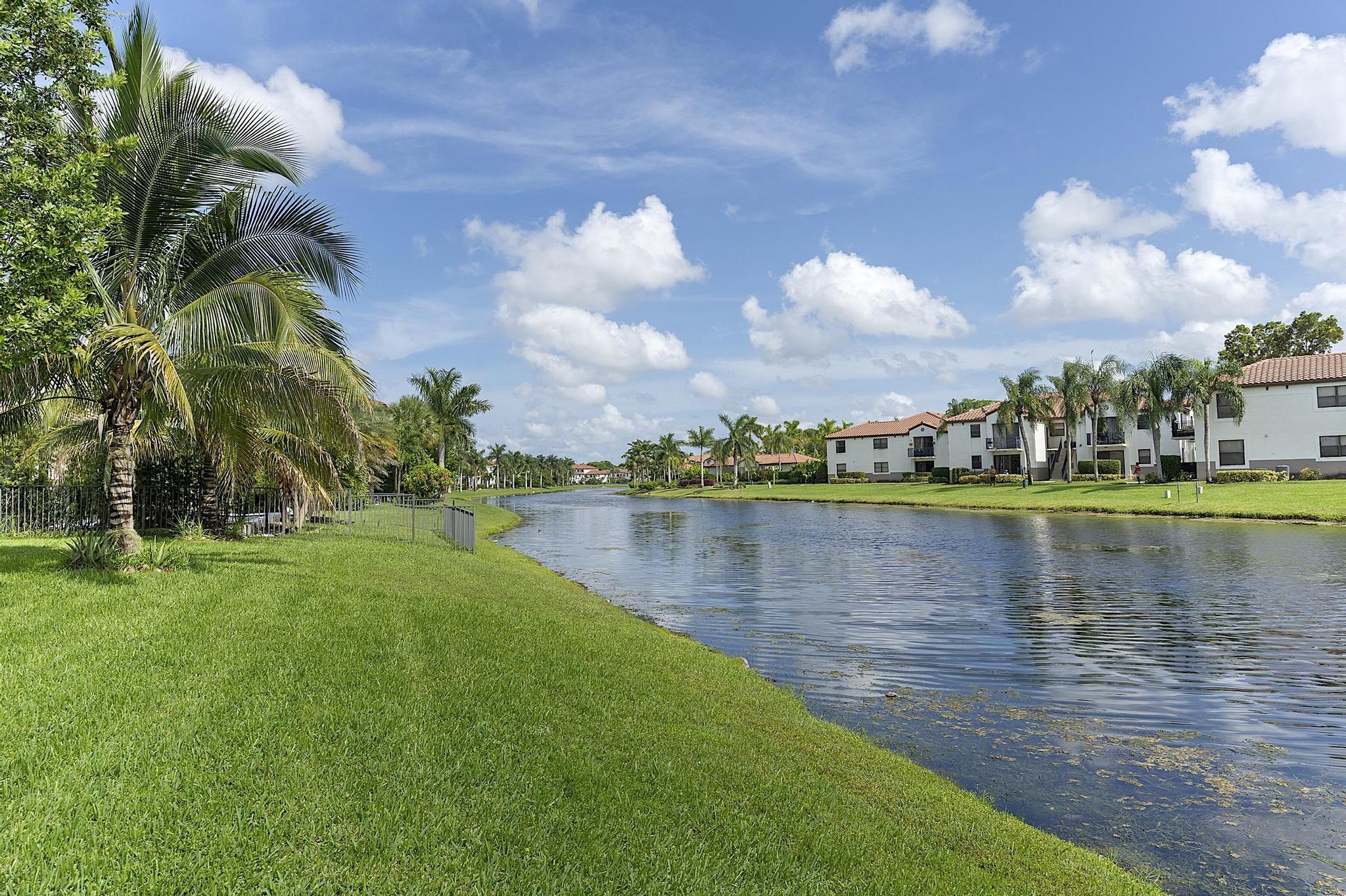 11824 SW 13th, Pembroke Pines FL 33025